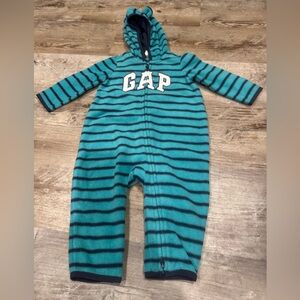 Gap logo fleece lined one piece romper 6-12 months BOY